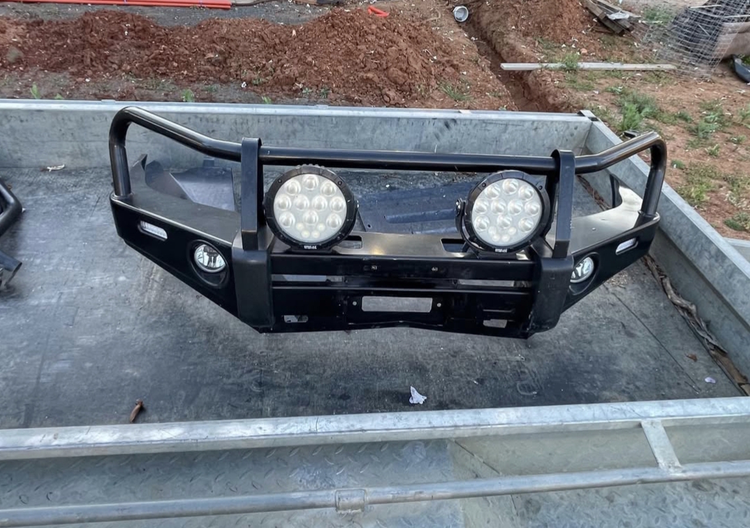 USED Deluxe IRONMAN Bull Bar For Holden Colorado & Trailblazer (17-20)