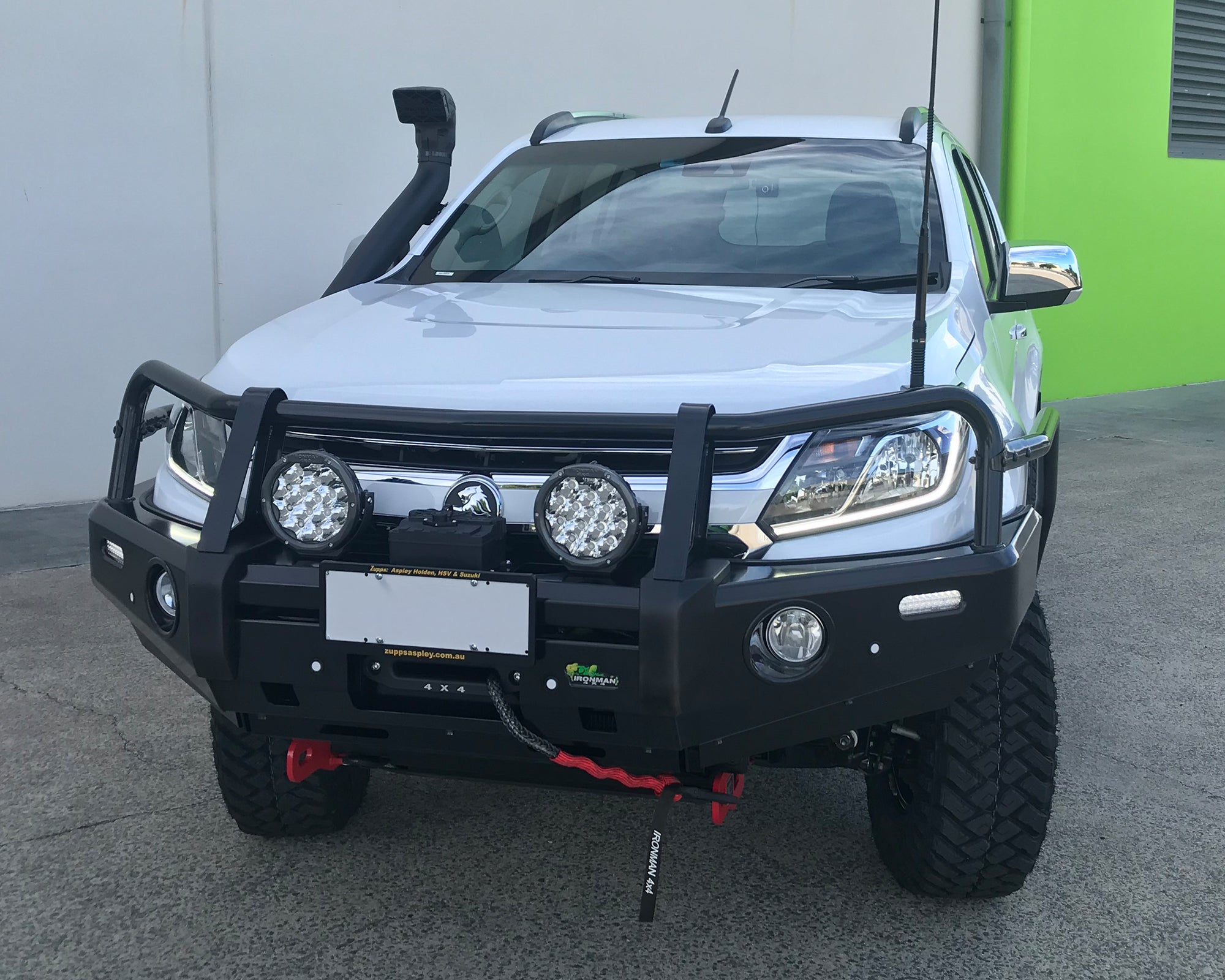 USED Deluxe IRONMAN Bull Bar For Holden Colorado & Trailblazer (17-20) - Image 2