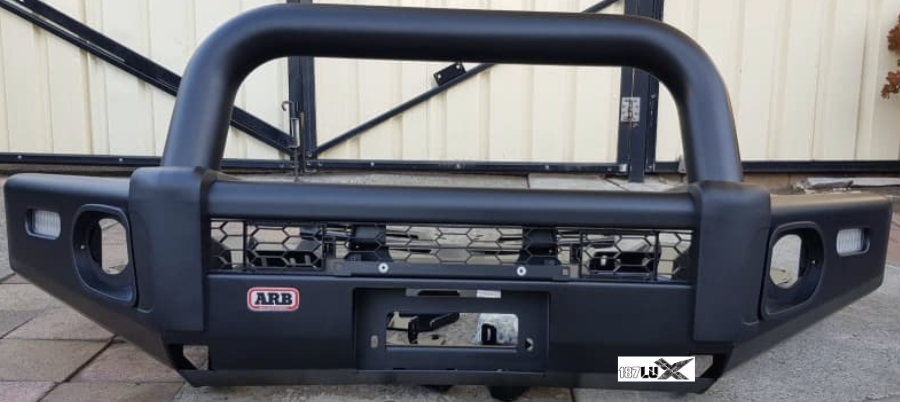 TOYOTA HILUX ROUGE SR SR5 ARB SUMMIT SAHARA BULLBAR MATT BLACK