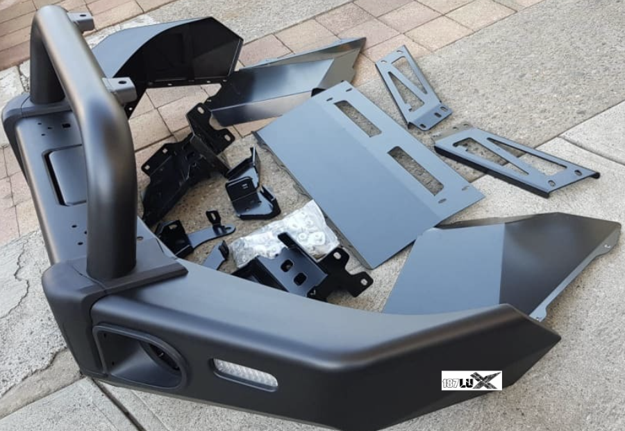 TOYOTA HILUX ROUGE SR SR5 ARB SUMMIT SAHARA BULLBAR MATT BLACK - Image 3