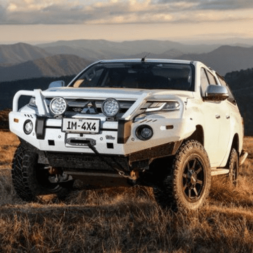 MITSUBISHI MR TRITON  IRONMAN  COMMERCIAL BULLBAR  / BRACKETS x4